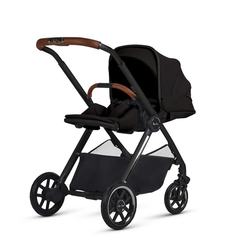 Silver Cross Reef 2 with Carrycot